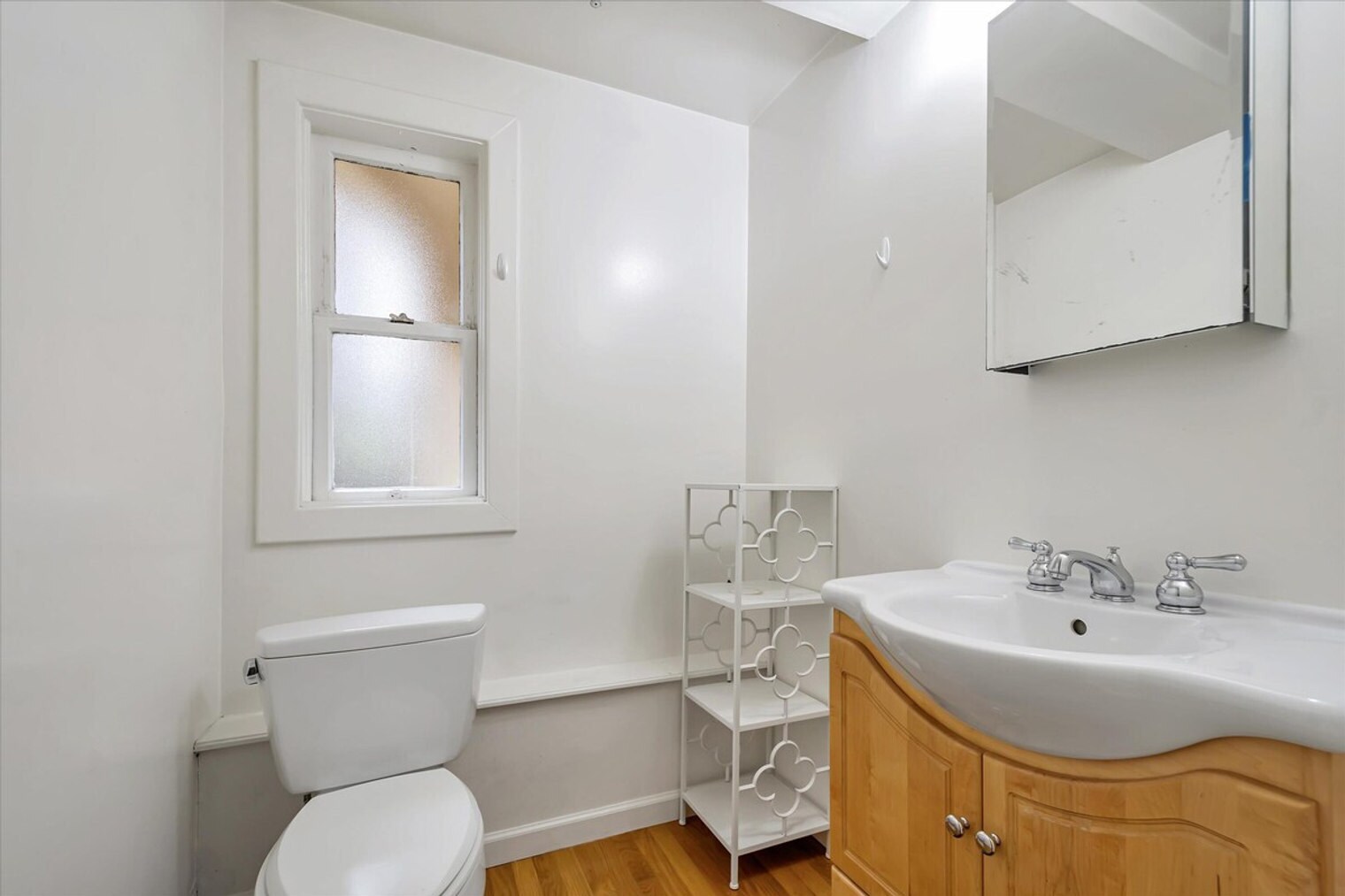 Building Photo - 2070 Pacific Ave