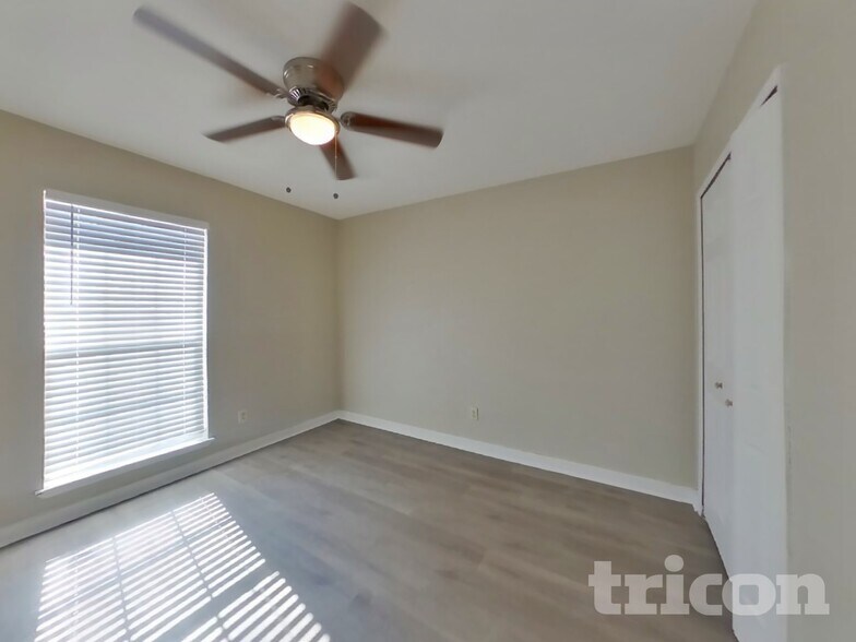 Building Photo - 3314 Sam Rayburn Run