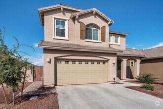Building Photo - Spacious 5 Bedroom Home in Beautiful Chand...