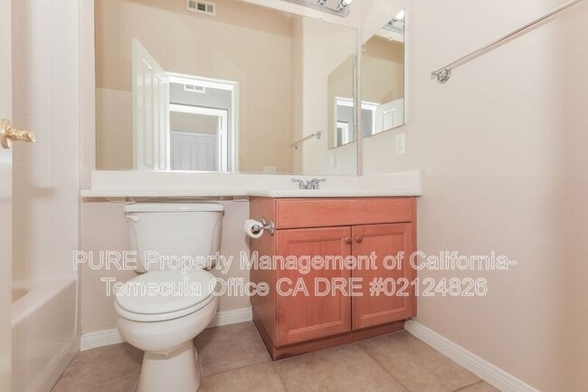 Building Photo - 38330 Highpointe Ln