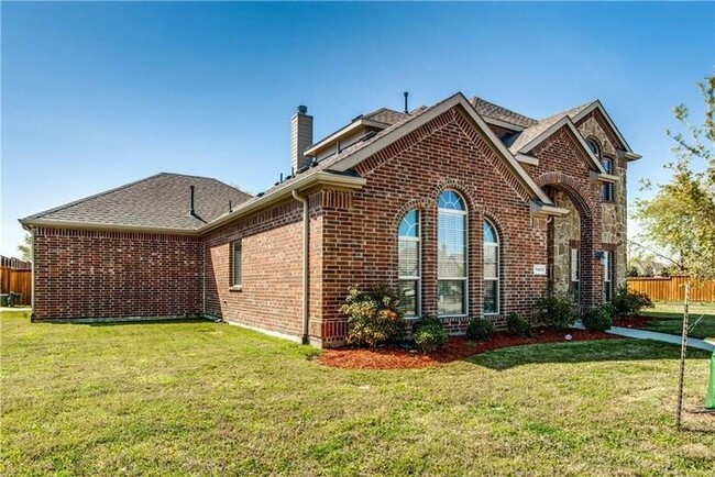 Building Photo - Frisco home ready for move in