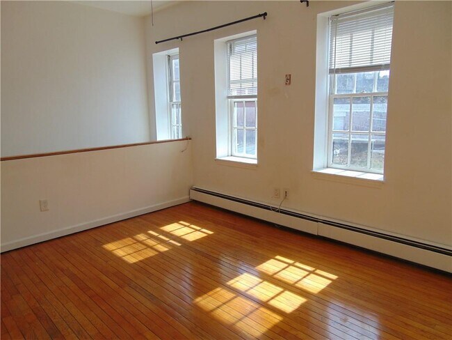 Building Photo - 177 Union St