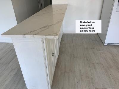 brakefast bar, new granite - 6903 Rio Pinar