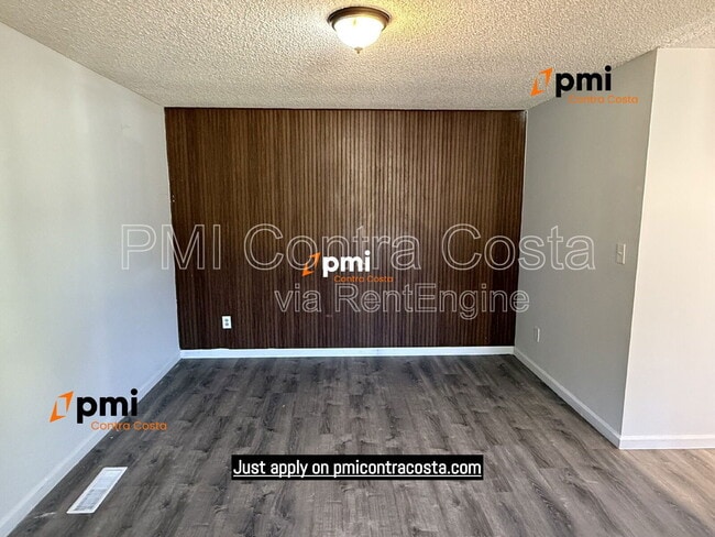 Building Photo - 1608 Norine Dr
