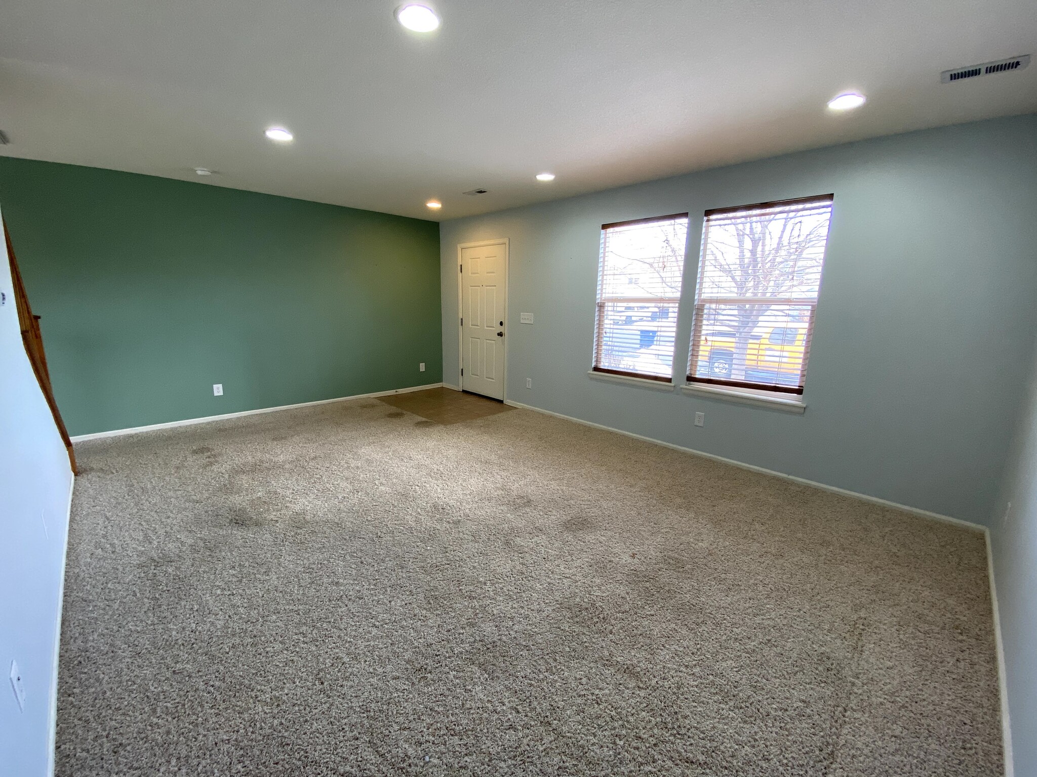 Living Room - 10678 Upper Ridge Rd