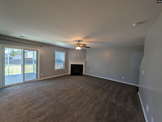 Building Photo - 13 Lillie Ln