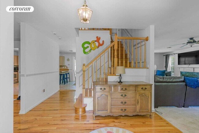 Building Photo - 3 E Brook Rd
