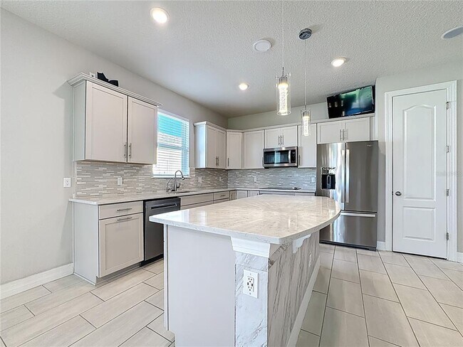 Building Photo - 2232 Bur Oak Blvd