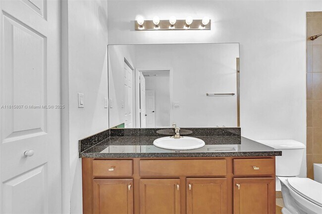 Building Photo - 908 SW 147th Ave