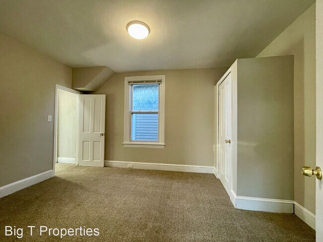 Building Photo - 4 br, 2 bath House - 3013 N Washington Street