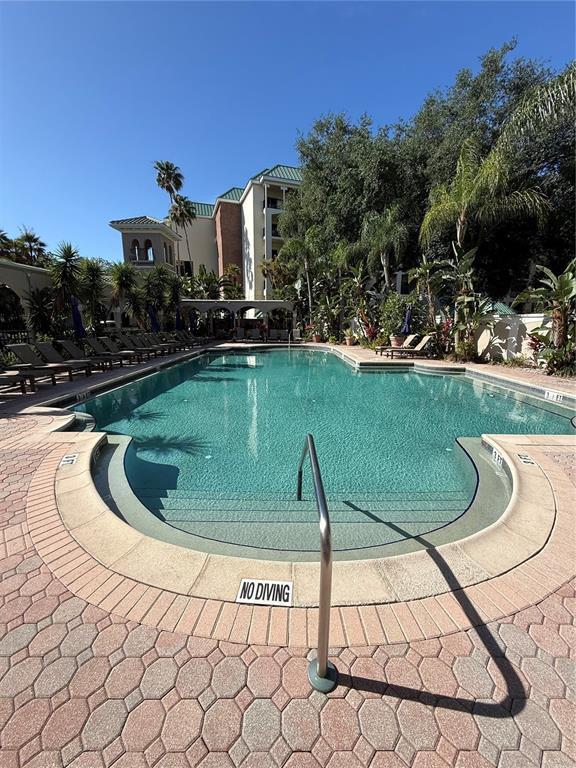 Building Photo - 501 Knights Run Ave