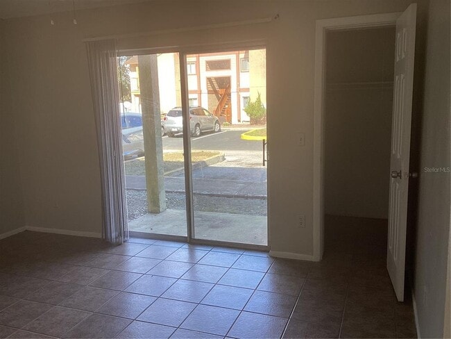 Building Photo - 2050 Bowen Dr