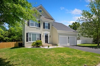 Building Photo - 9120 Banleigh Ln