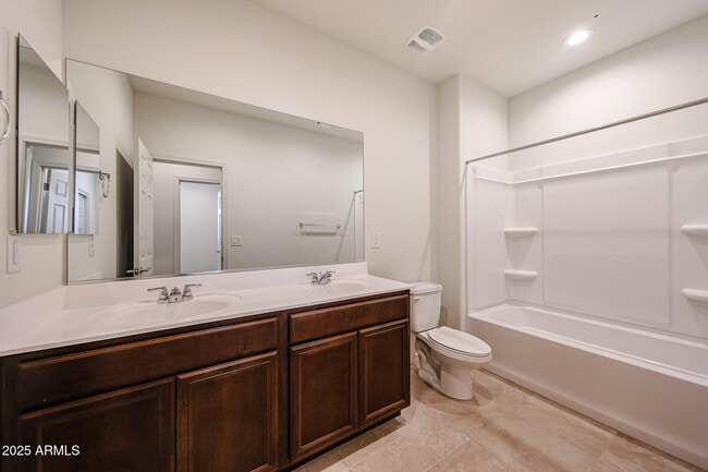 Building Photo - 16701 W Whispering Wind Dr