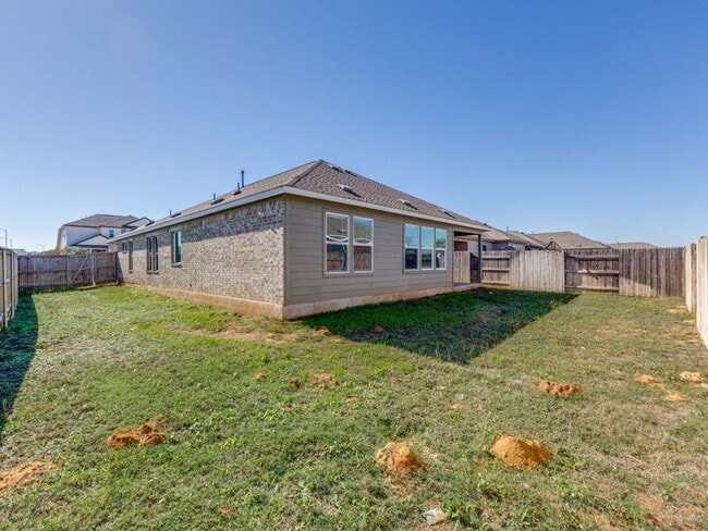 Building Photo - 114 Isaac Millsaps Trl