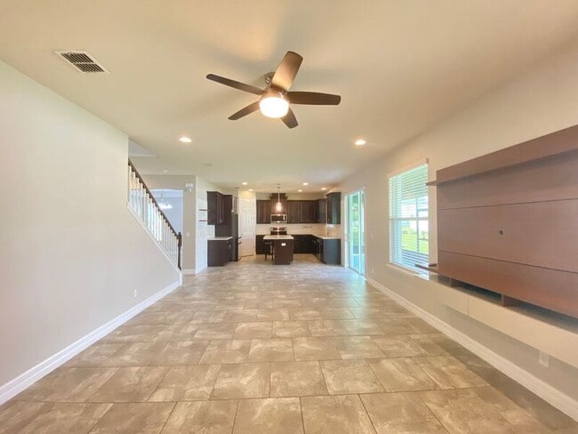 Building Photo - 8433 Corkfield Ave