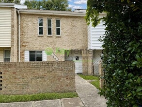 Building Photo - 153 S Comanche Cluster