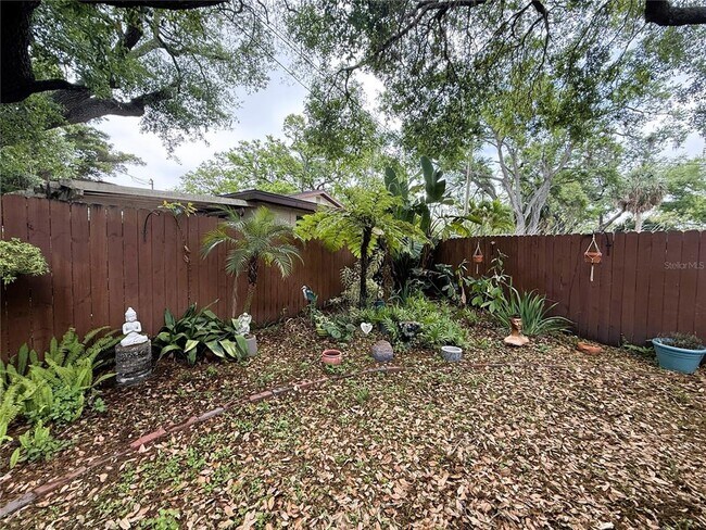 Building Photo - 8184 24th Ave N