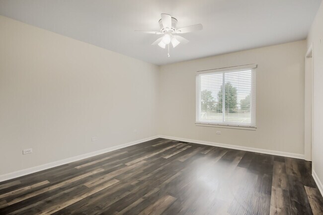 Building Photo - 26438 W Deer Path