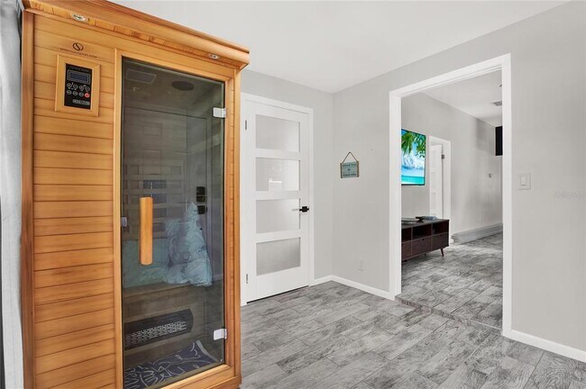 Building Photo - 4110 N Central Ave