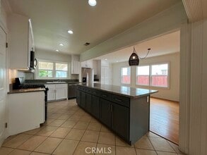 Building Photo - 4316 Greenbush Ave