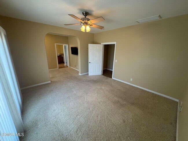 Building Photo - 191 Thoreau Cir