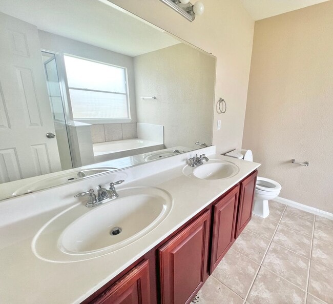 Building Photo - Beautiful 3-bedroom 2.5 bath home in Kille...