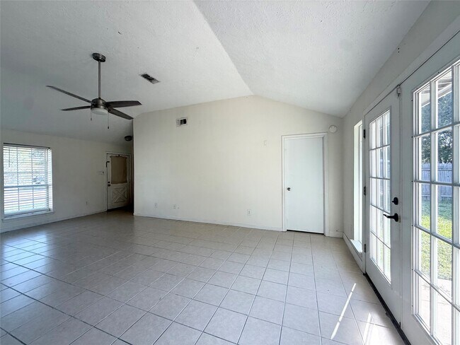 Building Photo - 9838 Golden Eagle St