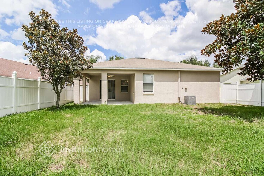 Building Photo - 15450 Osprey Glen Dr