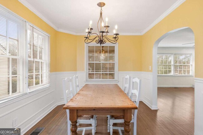 Building Photo - 1649 Beecher St SW