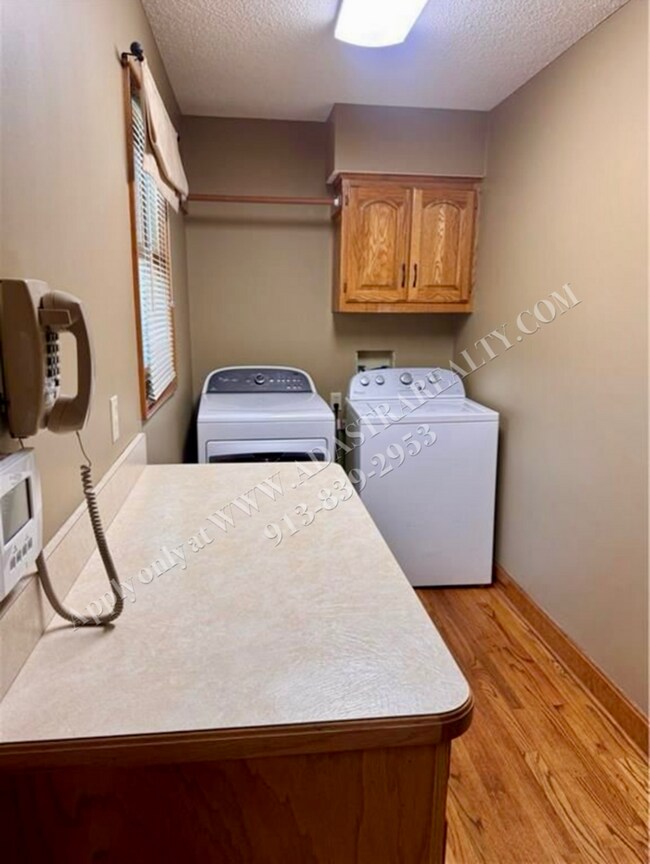 Building Photo - Beautiful 2 Story Home in OLATHE-Available...