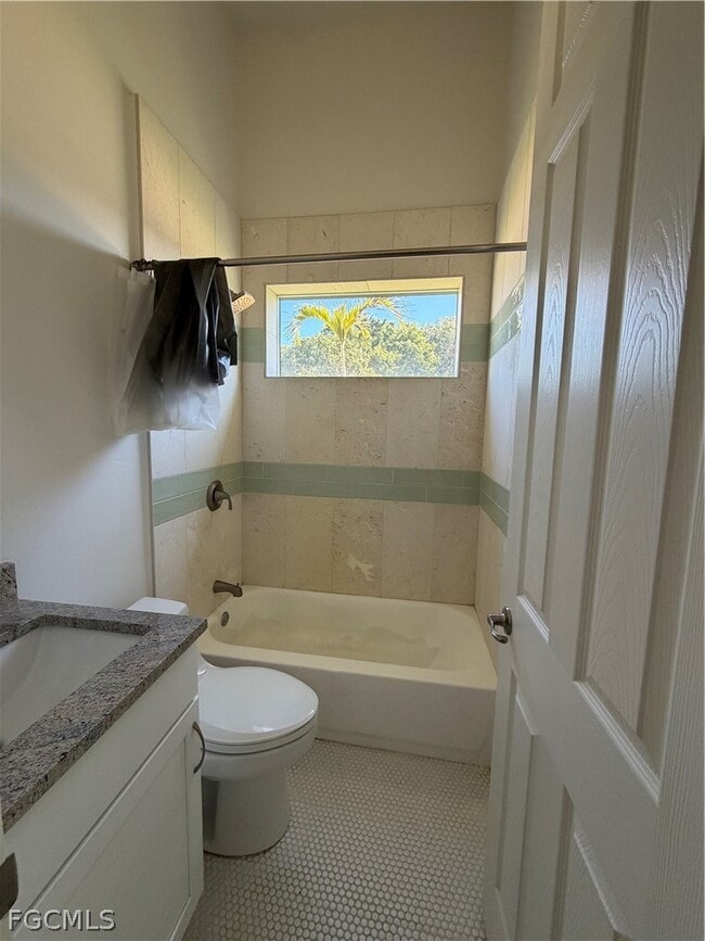 Building Photo - 11621 Tomato Rd