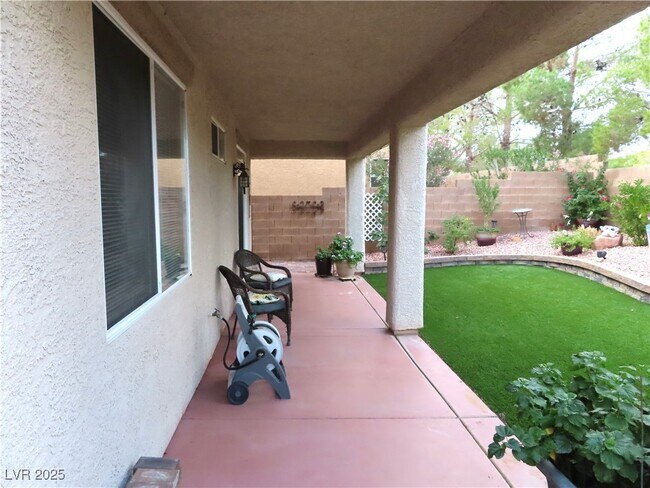 Building Photo - 4318 Via Dana Ave