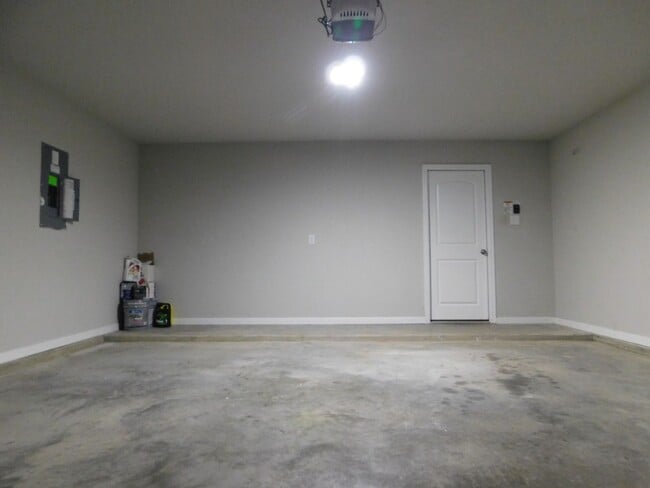 Building Photo - 3405 Addison St