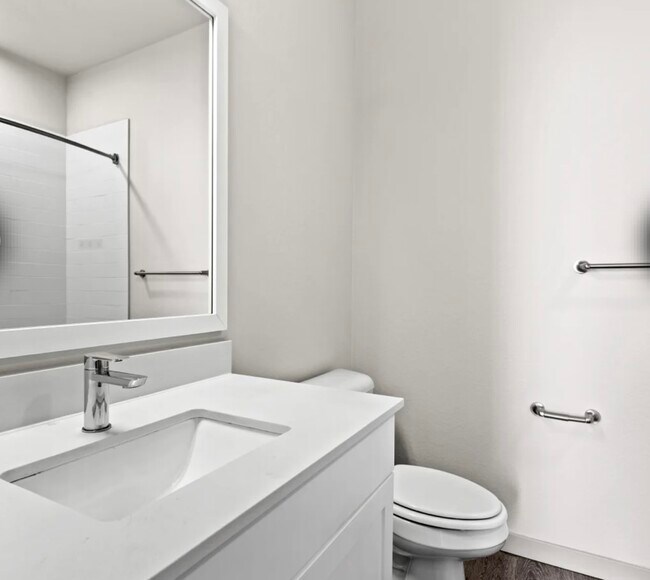 Building Photo - 3368 S Biscay Way