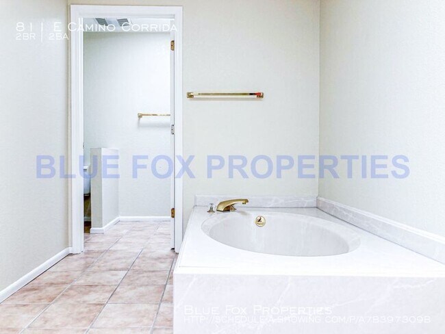 Building Photo - 2 Bed+ Den Patio home in El Conquistador!