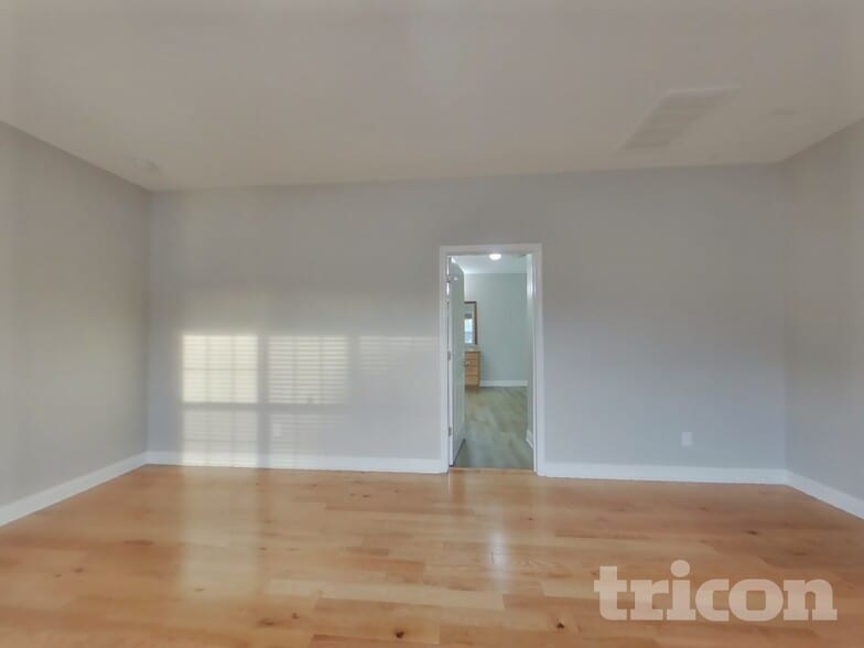 Building Photo - 14208 Highland Meadow Rd