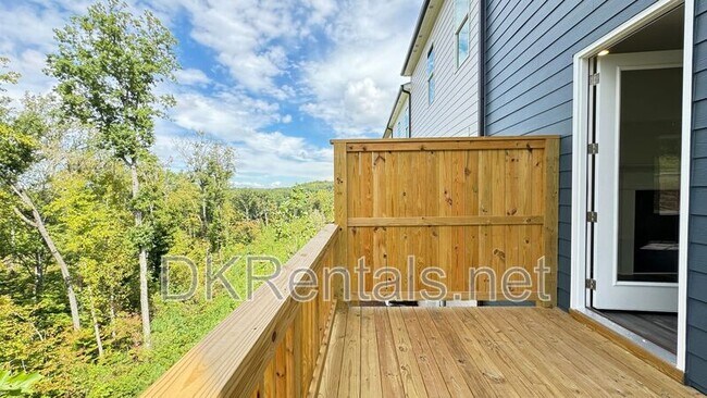 Building Photo - 1479 Creekside Cir NW