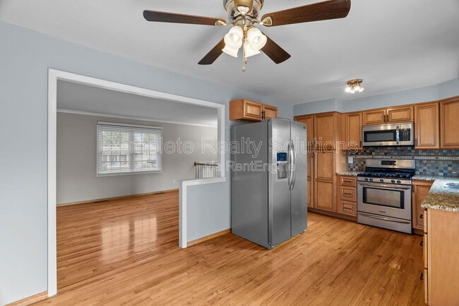 Building Photo - 12464 Glengate Dr