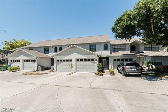 Building Photo - 833 Meadowland Dr