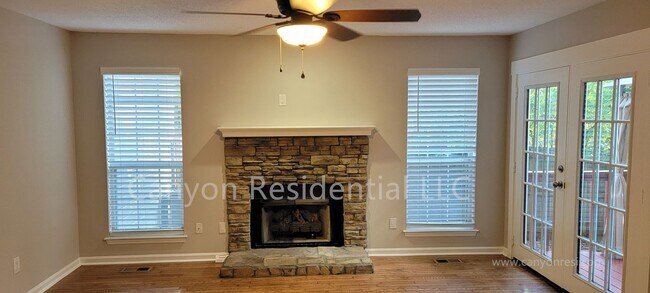 Building Photo - 2127 Morris Hill Rd