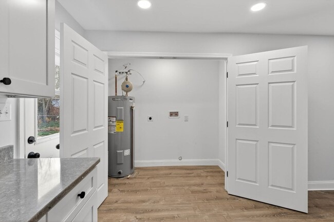 Building Photo - Newly Renovated 4BR/2BA in Newark - $2,400.00