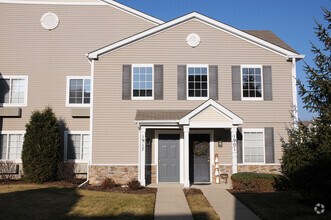 Building Photo - 1917 Silverstone Dr