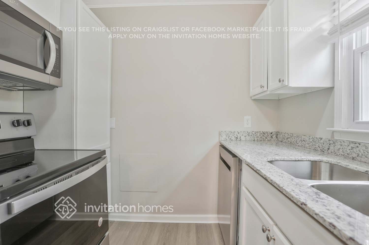 Building Photo - 2155 Venesa Cir