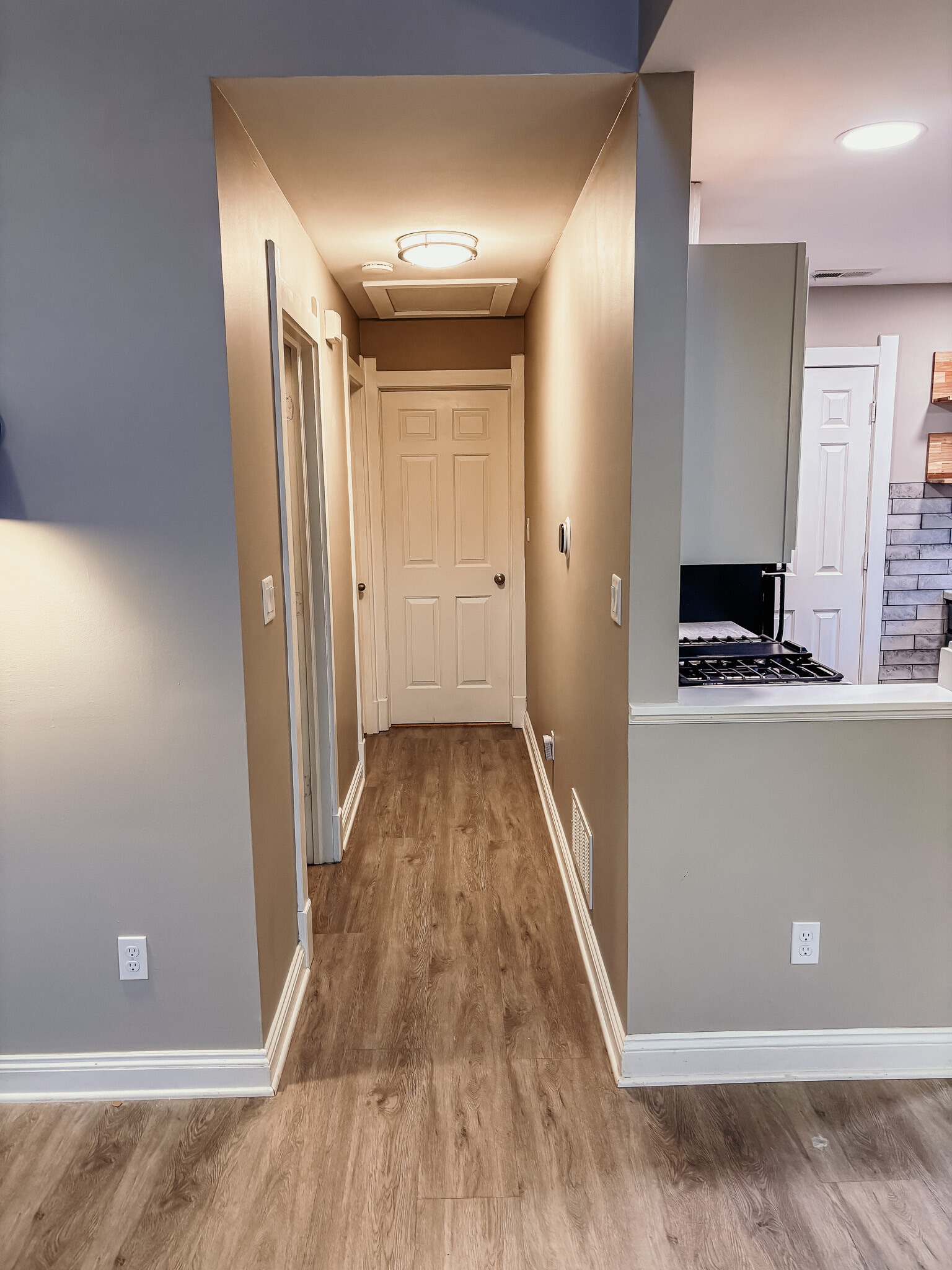 Hallway to bedrooms and bathroom - 1006 N New Jersey St