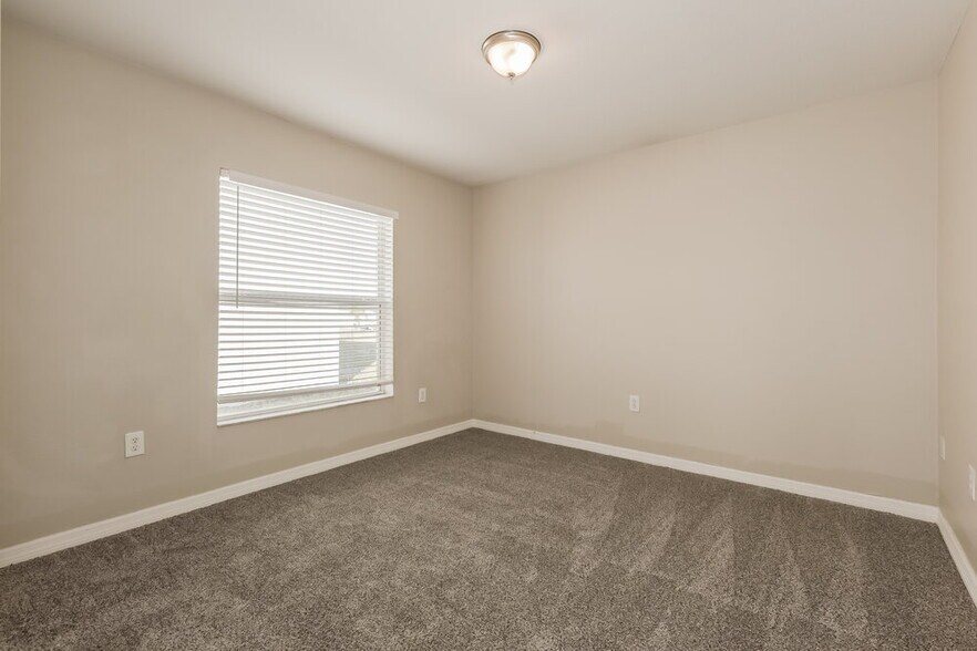 Building Photo - 12006 Butler Woods Cir