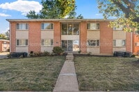 Building Photo - 16 Bruce Dr