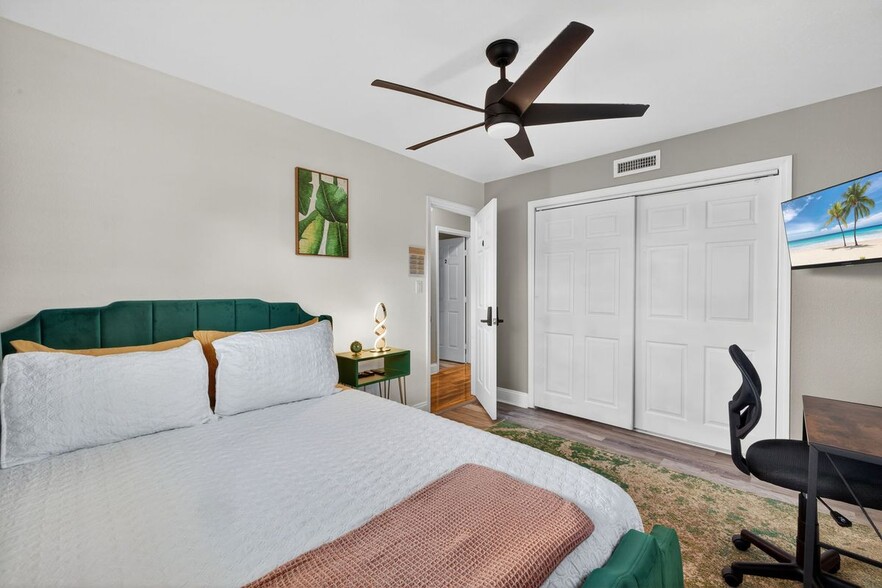 Building Photo - 1781 Coral Point Dr