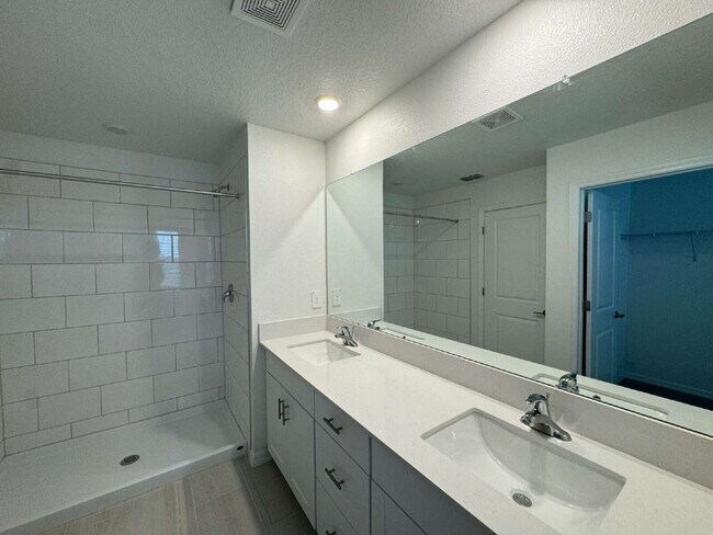 Building Photo - 11634 Radiant Shr Lp
