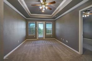 Building Photo - 930 Lakeridge Dr
